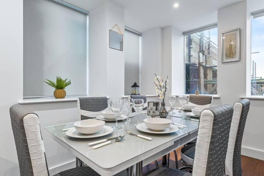 Sleep 7 20 Mins From London Waterloo Bp65 Apartment Ngoại thất bức ảnh