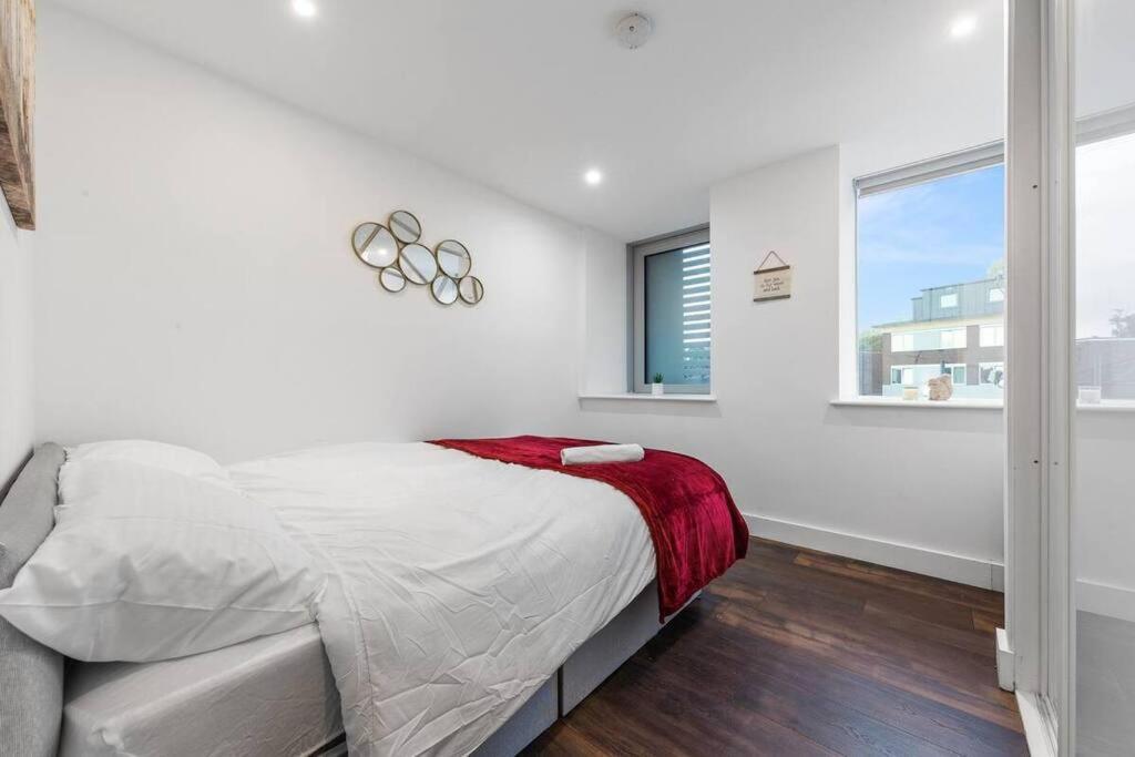 Sleep 7 20 Mins From London Waterloo Bp65 Apartment Ngoại thất bức ảnh